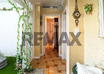 Hall / corridoio - Quadrilocale Via Sebastian Bach
 
80, Quartu Sant'Elena - foto 5