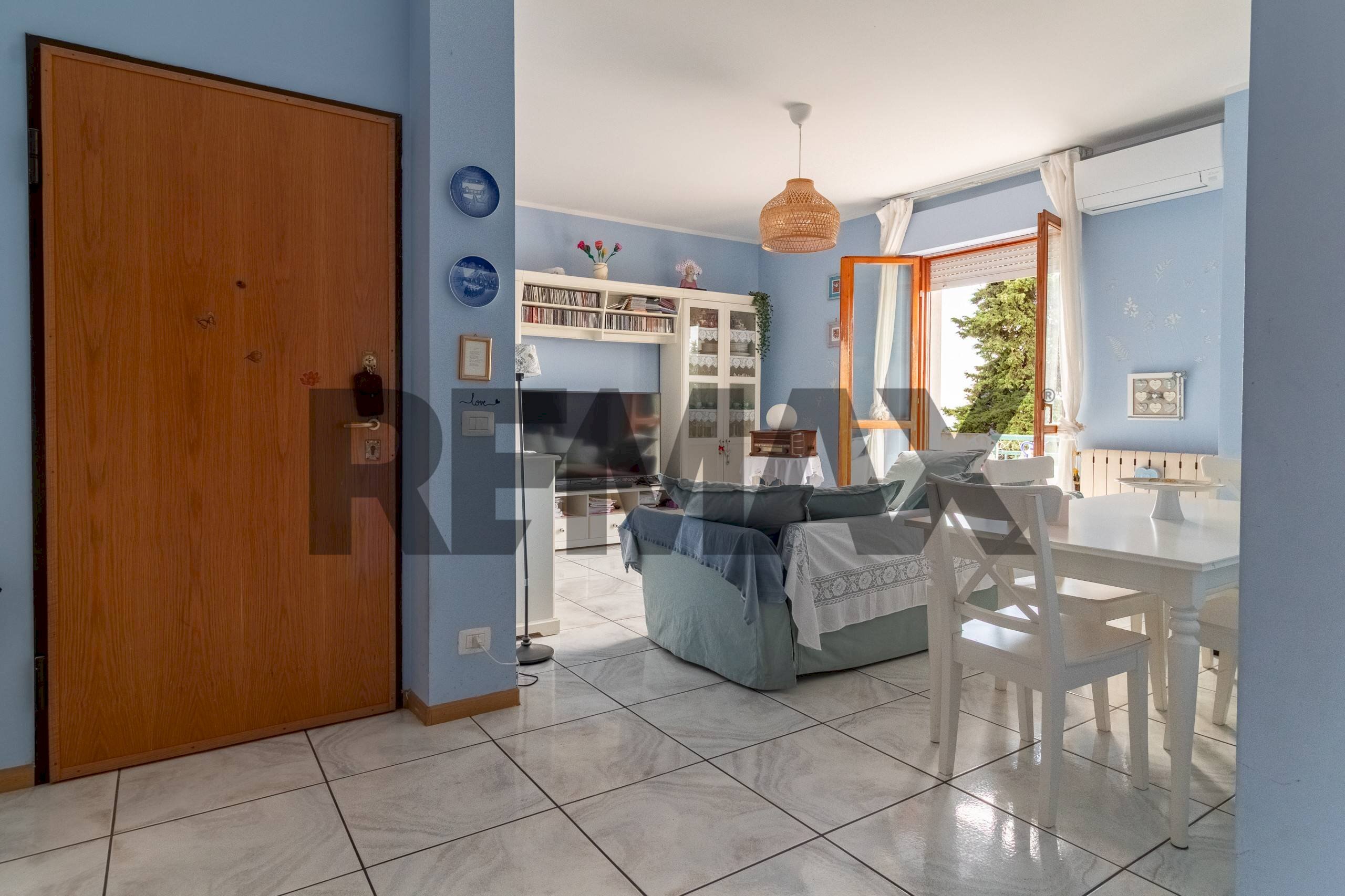 Sala da pranzo - Appartamento Via Luigi Cardone
 
117, Vasto - foto 3