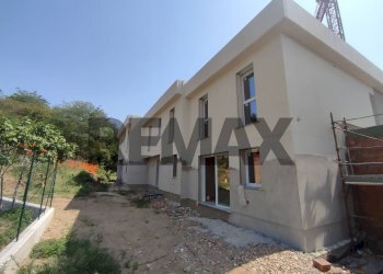 Casa all\'aperto - Villa via Roma
30, Montano Lucino - foto 11