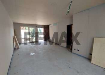 Stanza vuota - Villa via Roma
30, Montano Lucino - foto 20