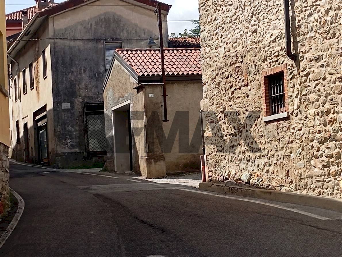 Casa all\'aperto - Bilocale Via Don Paolo Berra
 
1, Orsenigo - foto 2