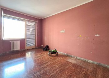 Camera da letto - Trilocale piazza Beato Angelo Carletti, 3, Chivasso - foto 8
