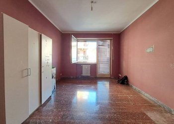 Camera da letto - Trilocale piazza Beato Angelo Carletti, 3, Chivasso - foto 9