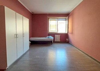 Camera da letto - Trilocale piazza Beato Angelo Carletti, 3, Chivasso - foto 11