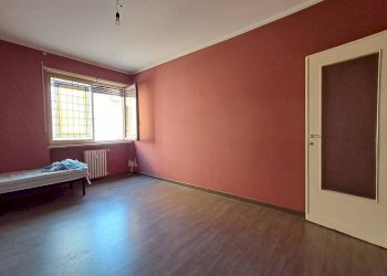 Camera da letto - Trilocale piazza Beato Angelo Carletti, 3, Chivasso - foto 12