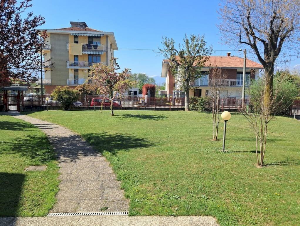 Giardino - Quadrilocale via Lirone, 12, Ciriè - foto 2