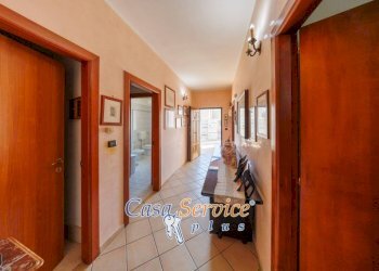 Corridoio - Villa via Sant'Elia, Casarano - foto 36