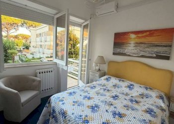 Camera da letto - Trilocale via Santa Marinella, 11, Fiumicino - foto 11