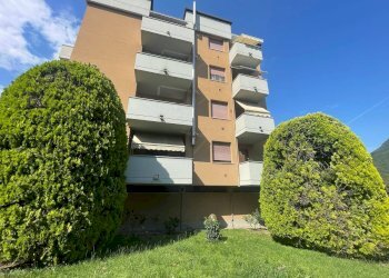 Esterno - Trilocale via Casnedi
 
14, Valmadrera - foto 2