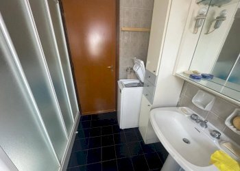 Bagno con doccia - Trilocale via Casnedi
 
14, Valmadrera - foto 36