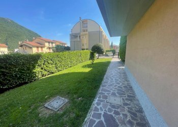 Interno Condominio - Trilocale via Casnedi
 
14, Valmadrera - foto 48