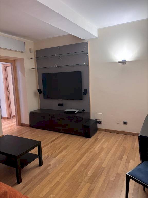 Salone - Three-room apartment corso Carlo Alberto, 60, Pavia - photo 1