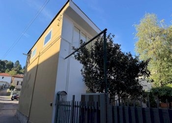 Facciata - Loft via Monviso, 2, San Mauro Torinese - foto 1