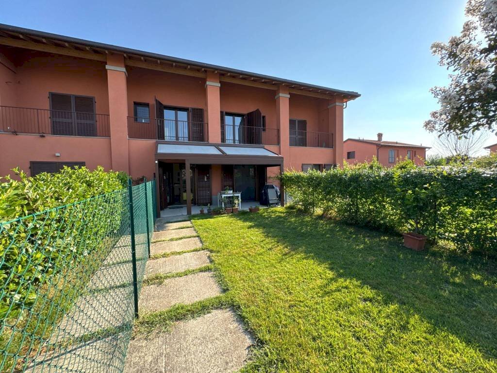 Giardino - Quadrilocale via Olmetola, 7/3, Bologna (zona Borgo Panigale) - foto 1