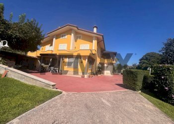 Casa all\'aperto - Villa via strada mezzanotte
 
11b, Cassino - foto 3