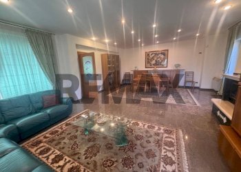 Sala da pranzo - Villa via strada mezzanotte
 
11b, Cassino - foto 14
