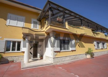 Casa all\'aperto - Villa via strada mezzanotte
 
11b, Cassino - foto 27