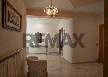 Hall / corridoio - Villa via strada mezzanotte
 
11b, Cassino - foto 36
