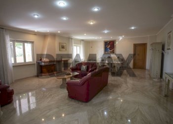 Sala da pranzo - Villa via strada mezzanotte
 
11b, Cassino - foto 37