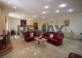Sala da pranzo - Villa via strada mezzanotte
 
11b, Cassino - foto 38