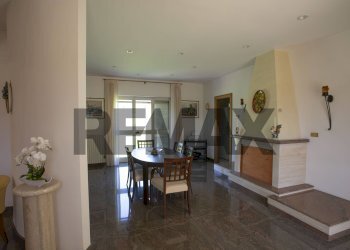 Sala da pranzo - Villa via strada mezzanotte
 
11b, Cassino - foto 50