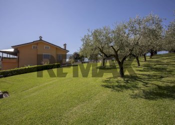 Giardino - Villa via strada mezzanotte
 
11b, Cassino - foto 66