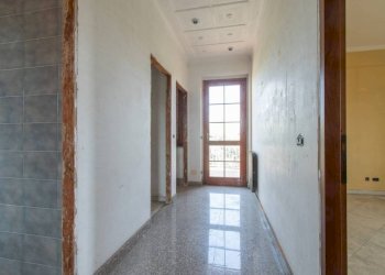 Interno palazzo - Villa via Oropa, 4, Rivalta di Torino - photo 23