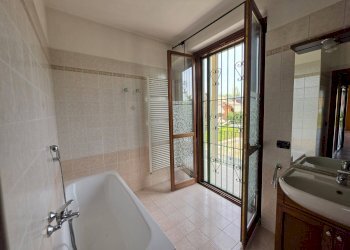 BAGNO - Appartamento VIA GHANDI
 
11, Asti - foto 19
