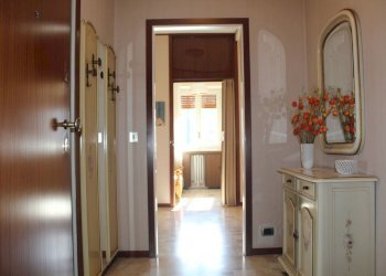 corridoio - Quadrilocale Cesare Battisti
 
75, Paderno Dugnano - foto 3
