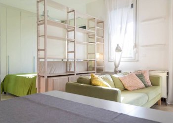 Salone - One-room apartment Bologna (neighborhood Bolognina) - photo 2