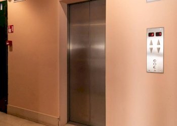 Ascensori - One-room apartment Bologna (neighborhood Bolognina) - photo 23