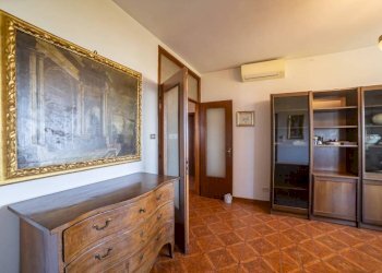 Salone - Three-room apartment Bologna (neighborhood Lame) - photo 5