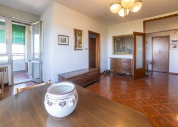 Salone - Three-room apartment Bologna (neighborhood Lame) - photo 7