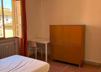Camera da letto - Trilocale via Pompeo Vizzani, 66, Bologna (zona Massarenti) - foto 15