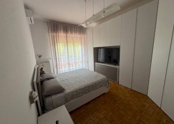 Camera da letto - Trilocale via Capri, Genova (zona Oregina) - foto 17