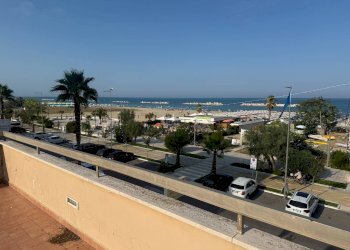 Foto 1 - Trilocale Lungomare Guglielmo Marconi, Alba Adriatica - foto 1