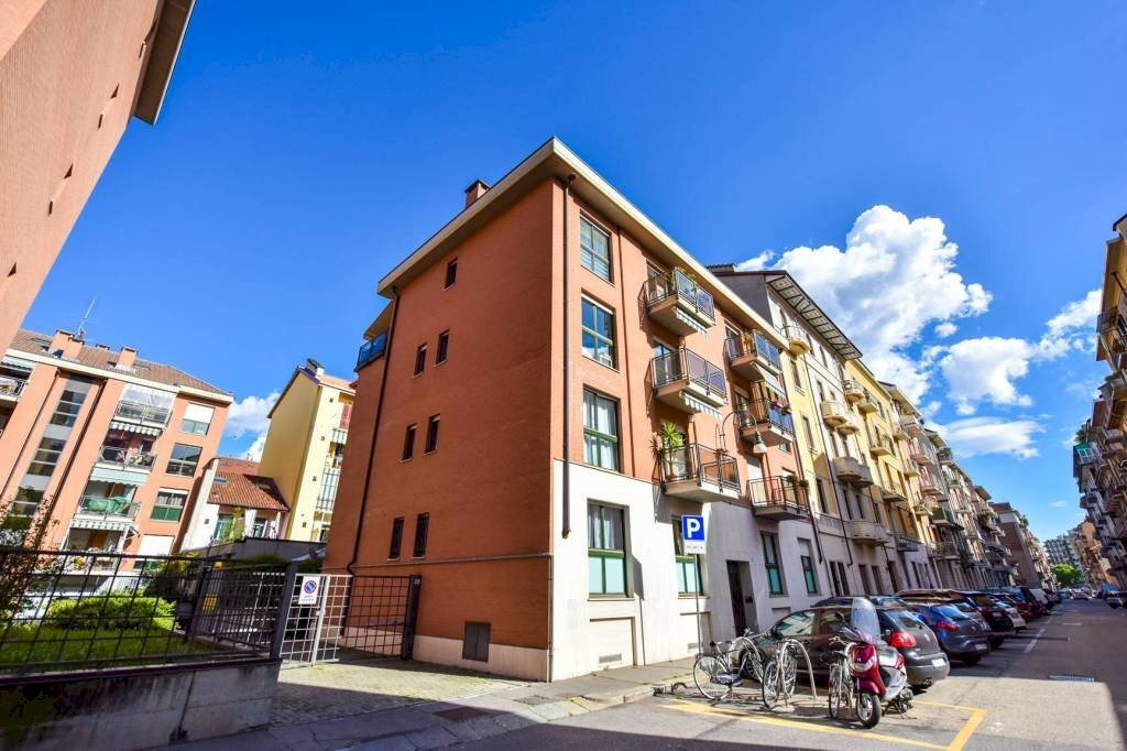 Facciata - Apartment via Perosa, 11, Torino (neighborhood Cenisia) - photo 1