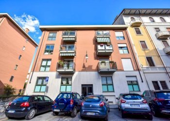Facciata - Apartment via Perosa, 11, Torino (neighborhood Cenisia) - photo 2