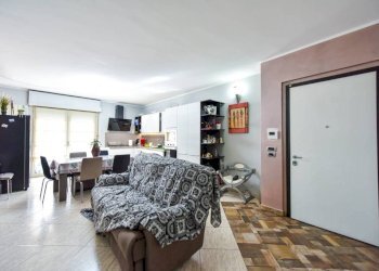 Salone - Apartment via Perosa, 11, Torino (neighborhood Cenisia) - photo 5