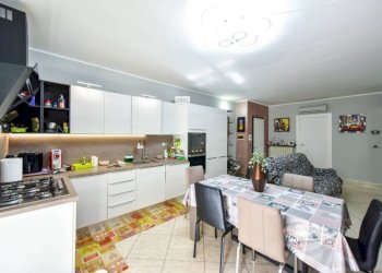 Cucina - Apartment via Perosa, 11, Torino (neighborhood Cenisia) - photo 8