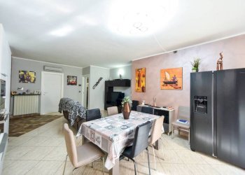 Salone - Apartment via Perosa, 11, Torino (neighborhood Cenisia) - photo 10