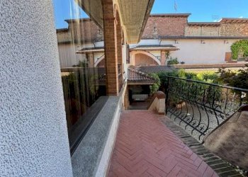 Balcone - Appartamento piazza Santa Maria, 13, Peveragno - foto 11