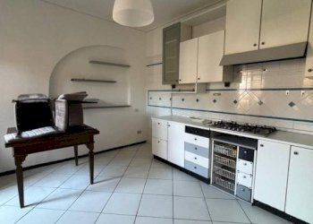 Cucina - Appartamento piazza Santa Maria, 13, Peveragno - foto 14