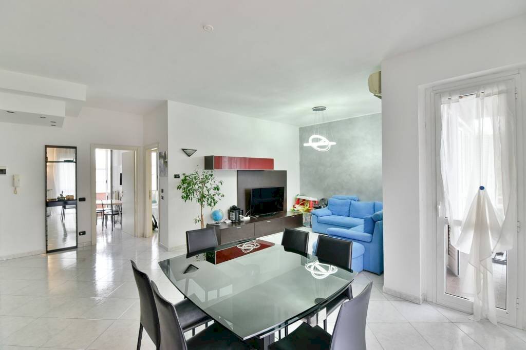 Salone - Three-room apartment via Umberto Tagliabue, 89, Desio - photo 1