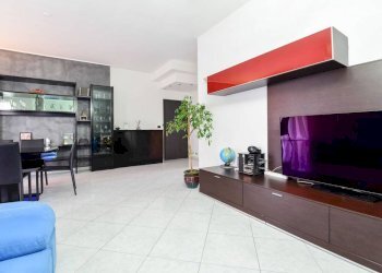 Salone - Three-room apartment via Umberto Tagliabue, 89, Desio - photo 4