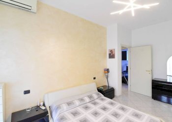 Camera da letto - Three-room apartment via Umberto Tagliabue, 89, Desio - photo 20