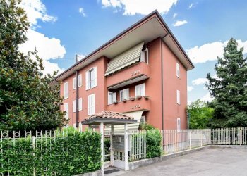 Facciata - Three-room apartment via Umberto Tagliabue, 89, Desio - photo 23