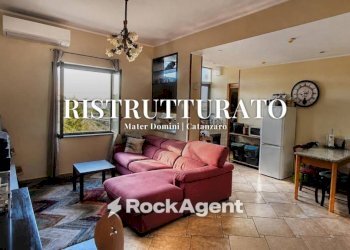Salone - Appartamento via Sirleto, 67, Catanzaro - foto 1