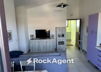 Salone - Two-room apartment via Levante, 32, Città Sant'Angelo - photo 21