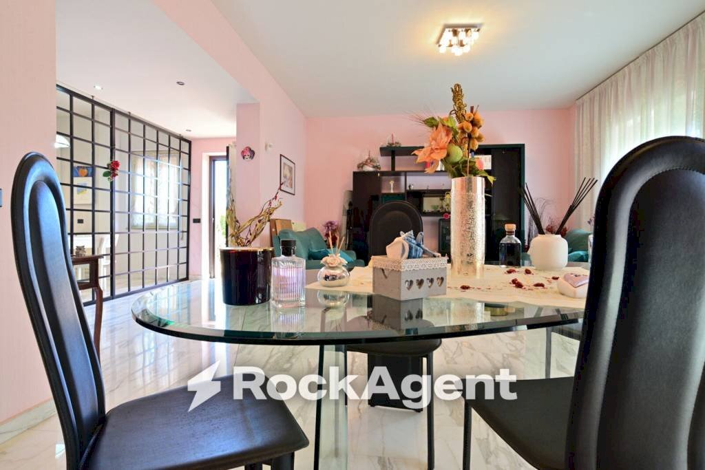 Interno non residenziale - Villa via del Colle, 22, Aprilia - foto 3